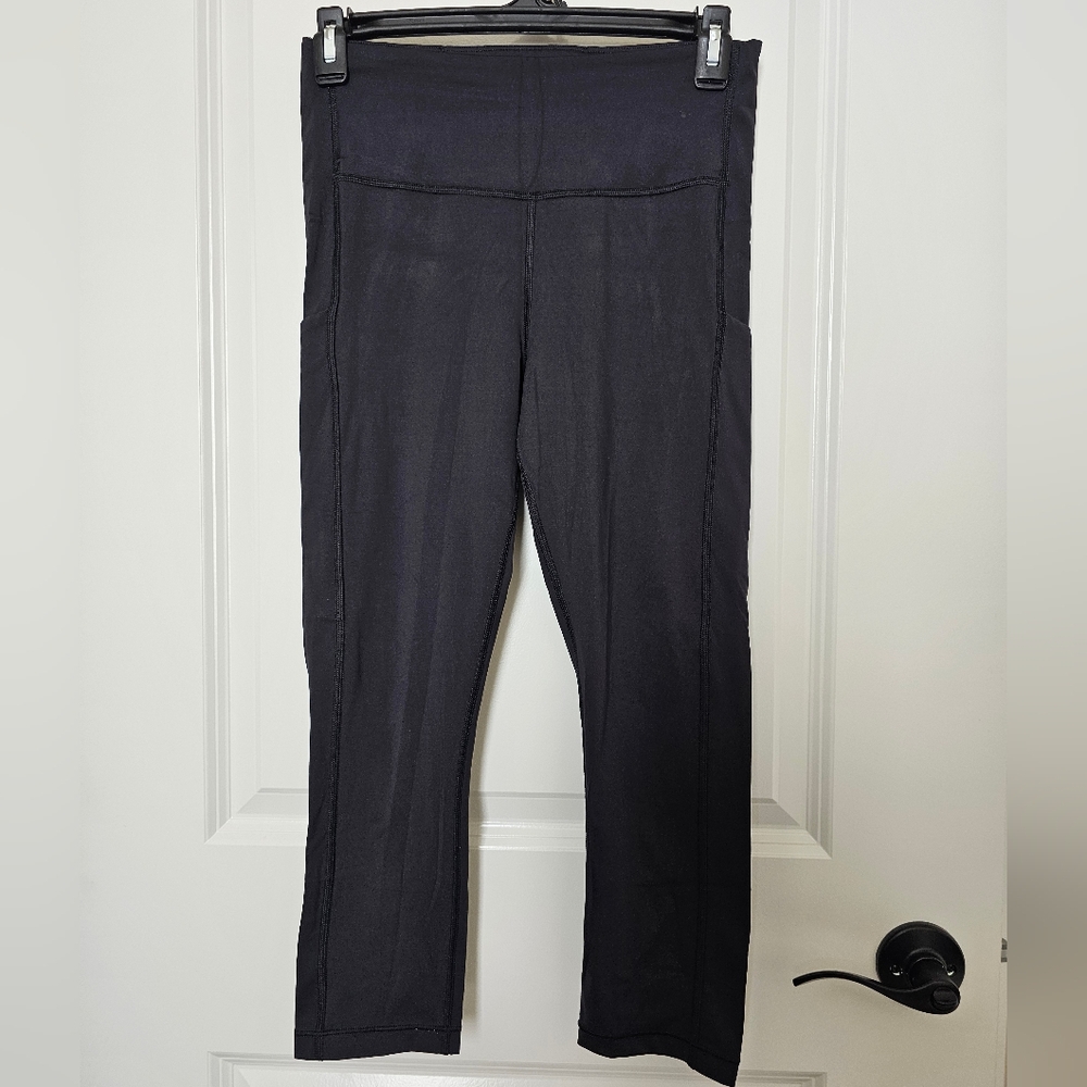 Athleta Ultimate Stash Pocket Capri Leggings Black Size S.No 14